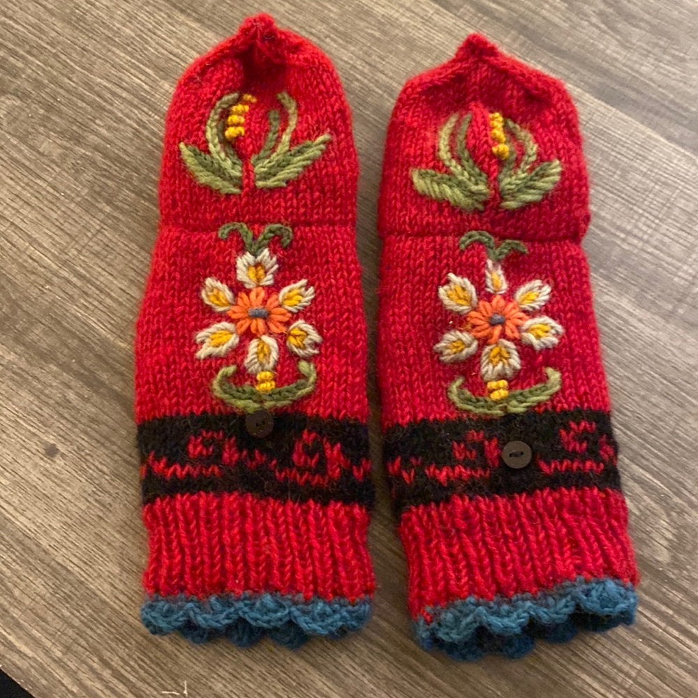 Wool gloves